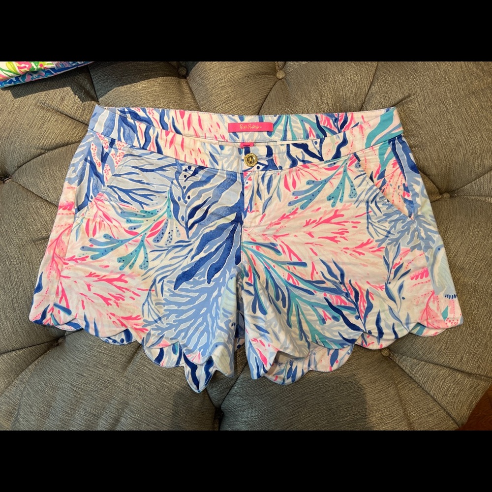 Lilly Pulitzer buttercup stretch shorts